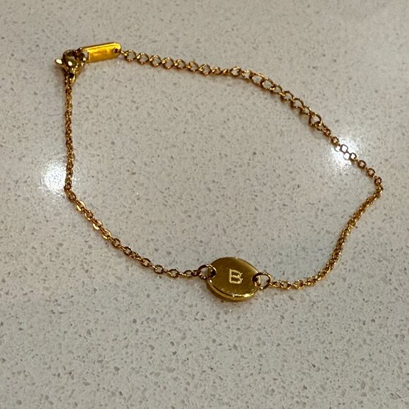 18k Gold Plated Dainty Anklet Bracelet with "B" Initial - Picture 7 of 7